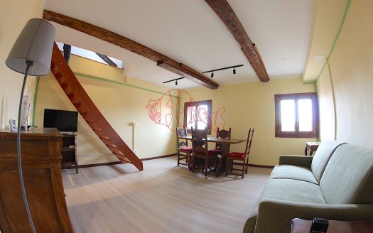 Ultimo piano in palazzo notificato